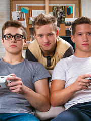 Gamer Threesome - anal,groupsex,hardcore,oral,threesome,shaved,twinks,brown hair,glasses