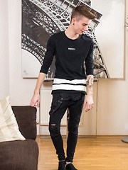 Jerome James - 
					softcore,shaved,solo,twinks,erotic,brown hair,skinny,jeans
				